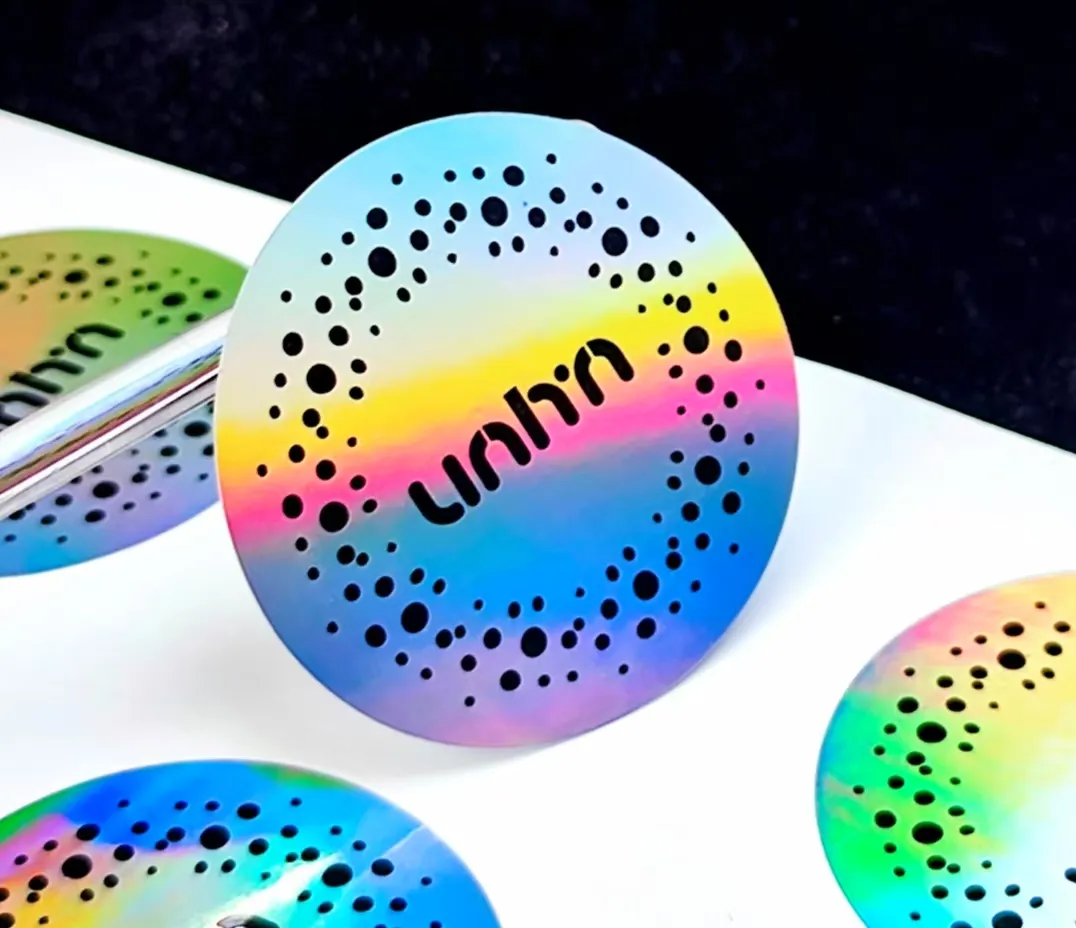 Laser -holograafilised kleebised: laheda uue suundumuse loomine holograafilistes etikettides