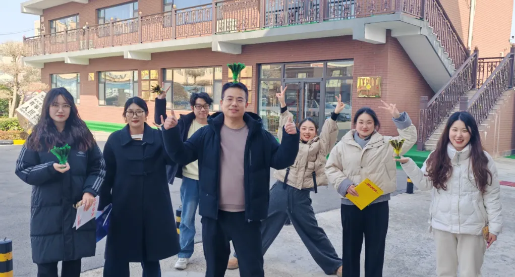 Lühike lõunapaus annab kontorile energiat koos Shuttlecock Fun'iga