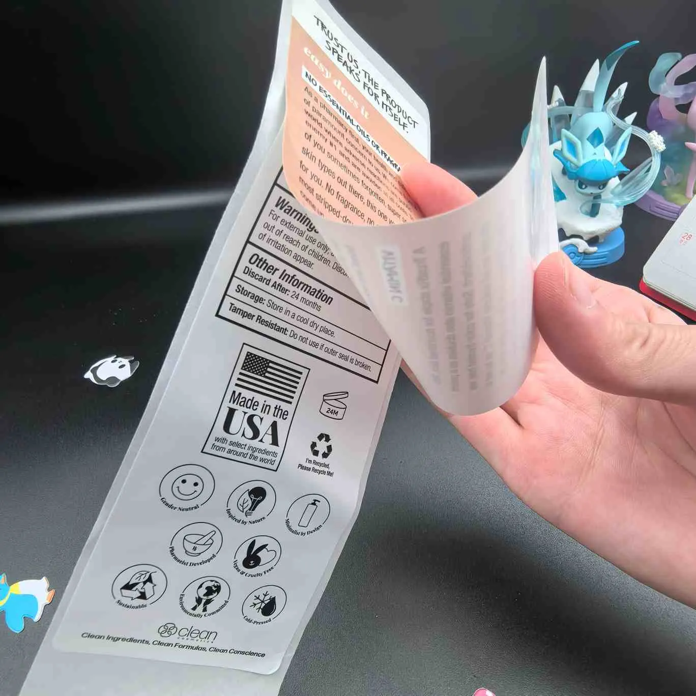 Mitmekihiline kosmeetikatoodete etiketid